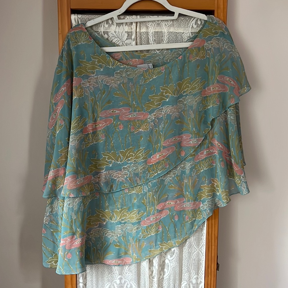 ASOS Blue/Floral Shawl Top, Size 8
